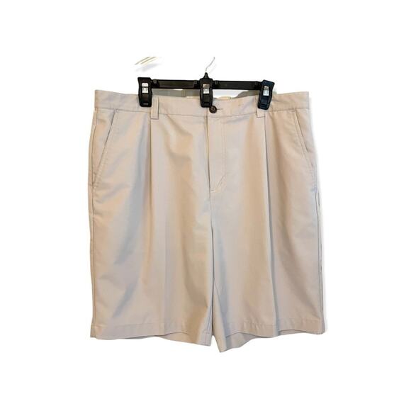 Adidas Khaki Pleated Shorts size 38 - Picture 6 of 6